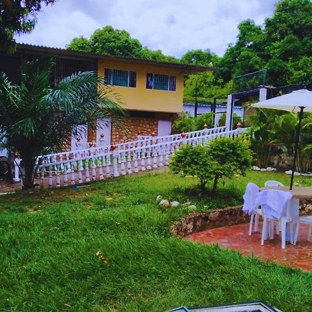 Hotel Villa De Rauzan 梅尔加 外观 照片