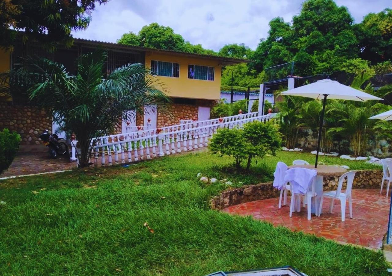 Hotel Villa De Rauzan 梅尔加 外观 照片