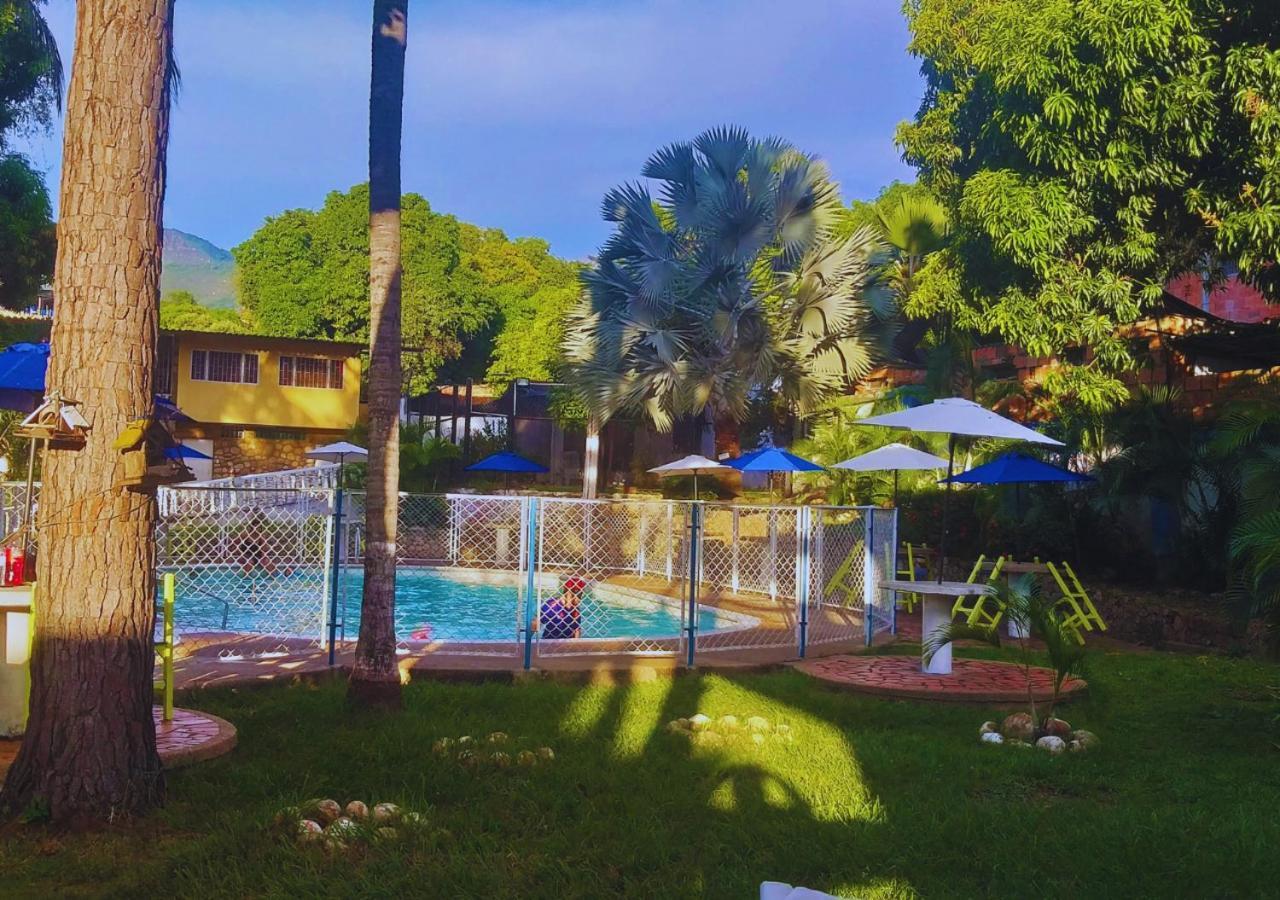 Hotel Villa De Rauzan 梅尔加 外观 照片