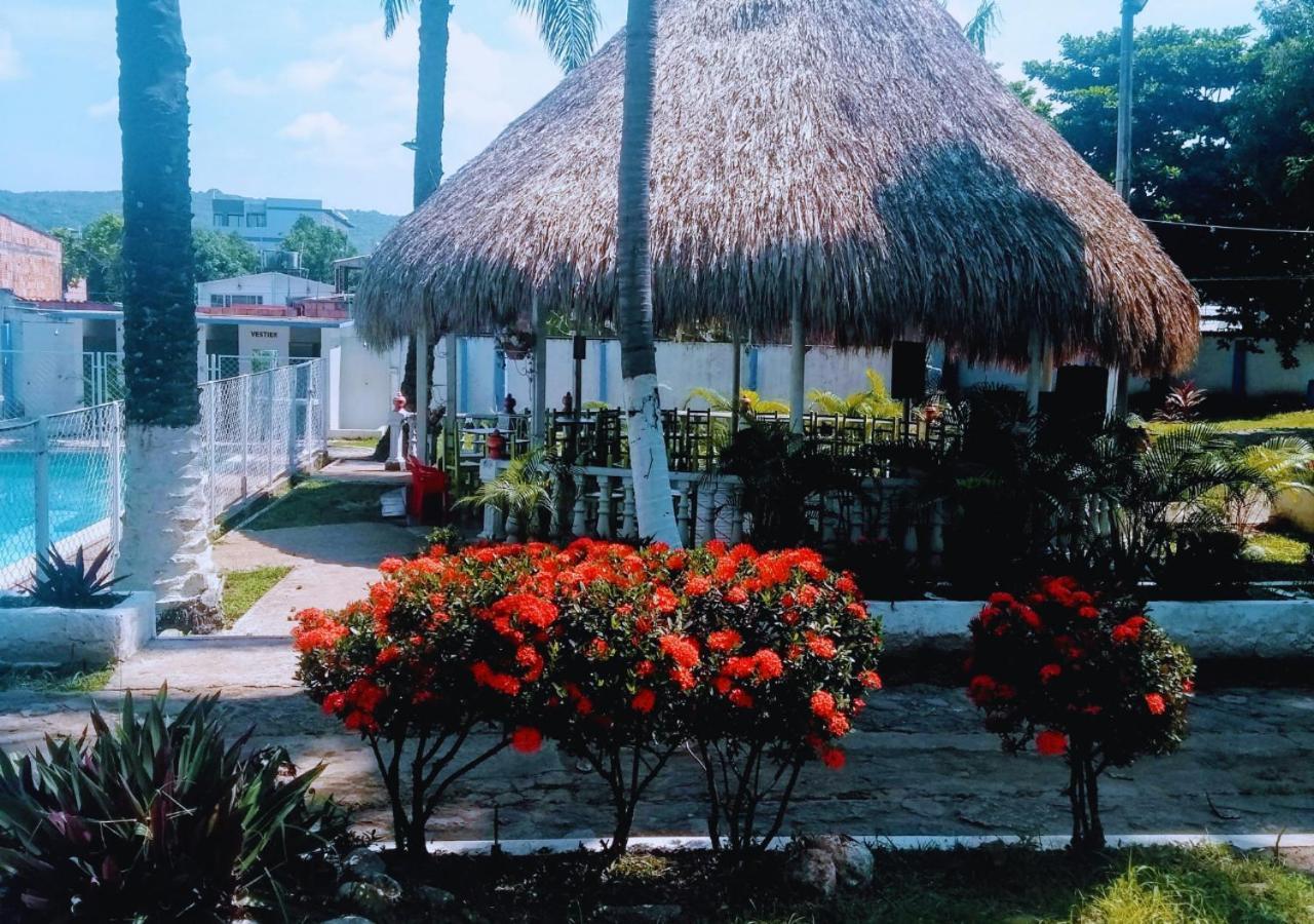 Hotel Villa De Rauzan 梅尔加 外观 照片